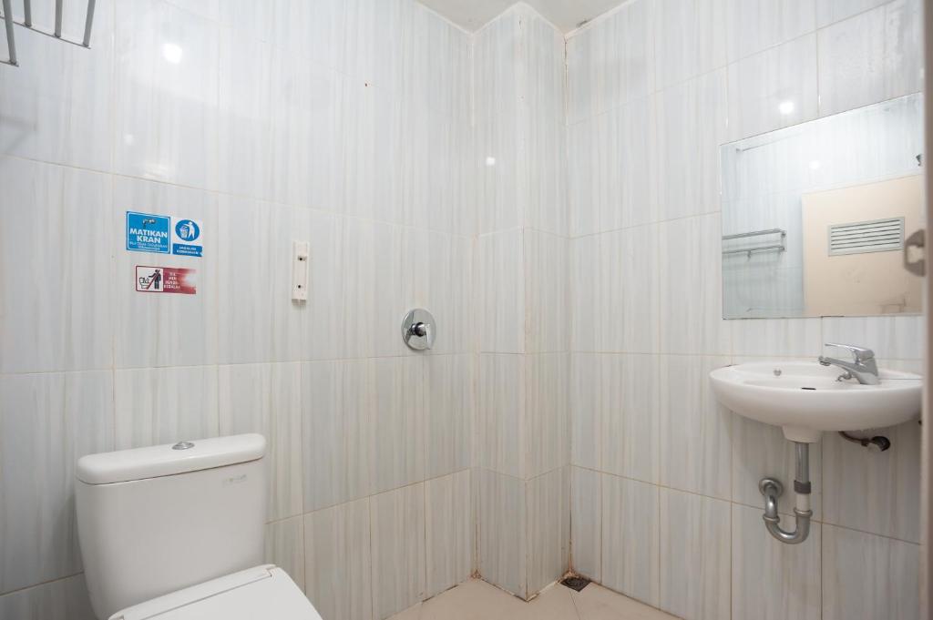 OYO 90180 Ava Guesthouse photo
