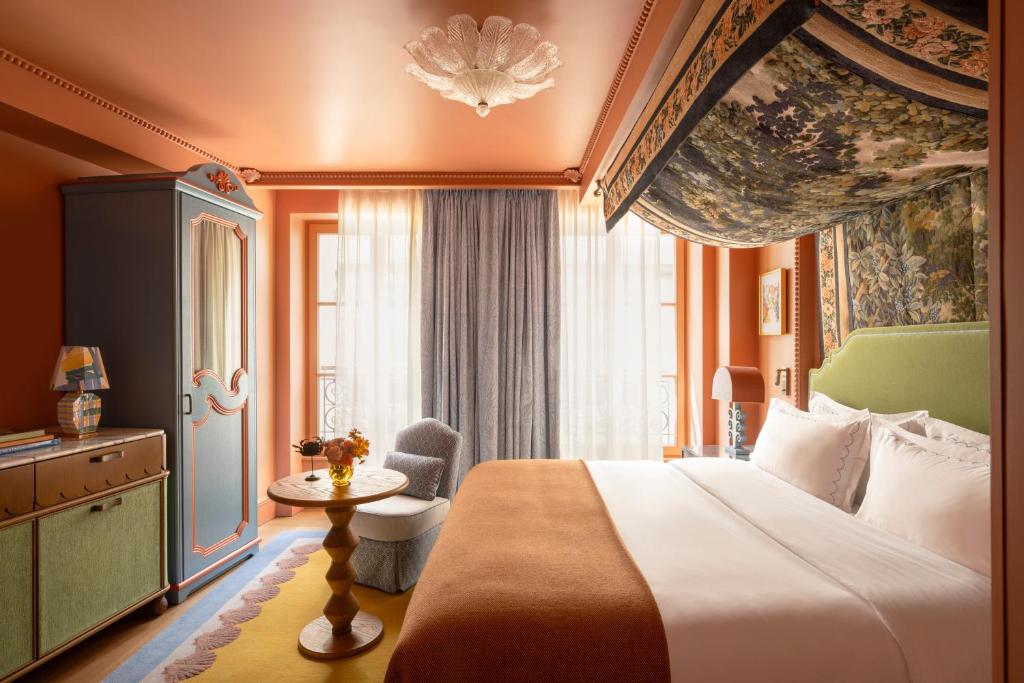 Paris Le Grand Mazarin room