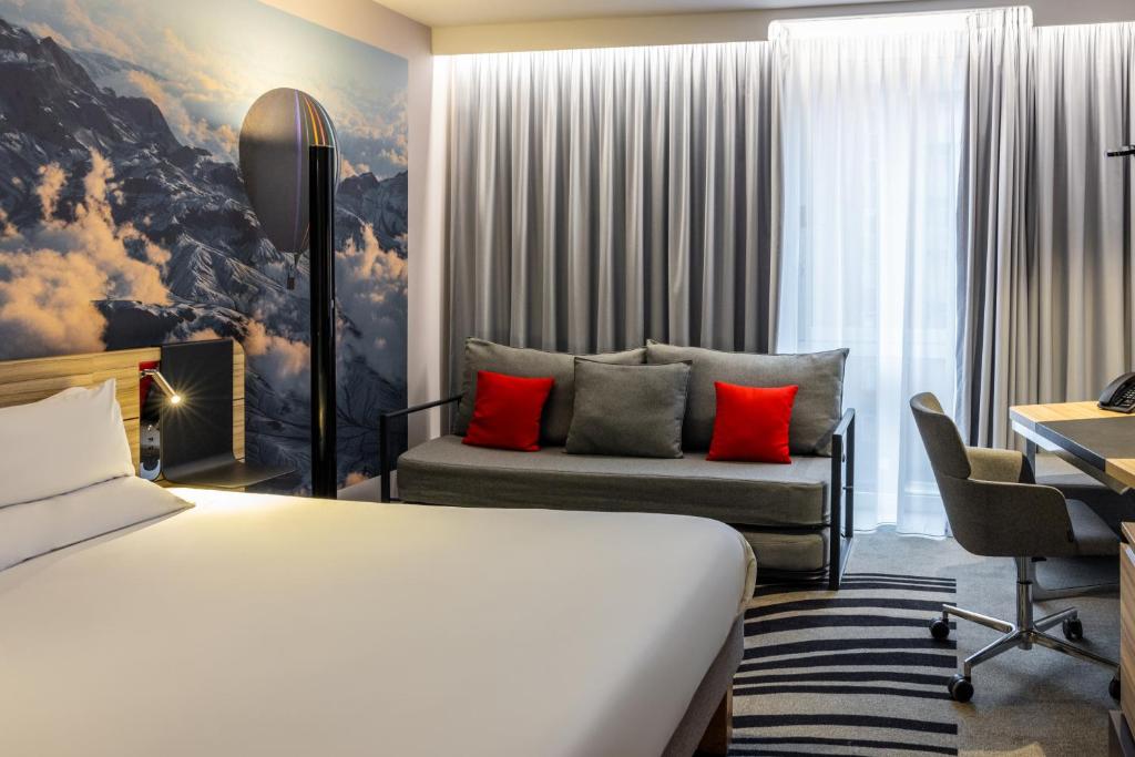 โฮเต็ล โนวอทเอลลีดส์ เซ็นเตอร์ (Novotel Leeds Centre Hotel)
