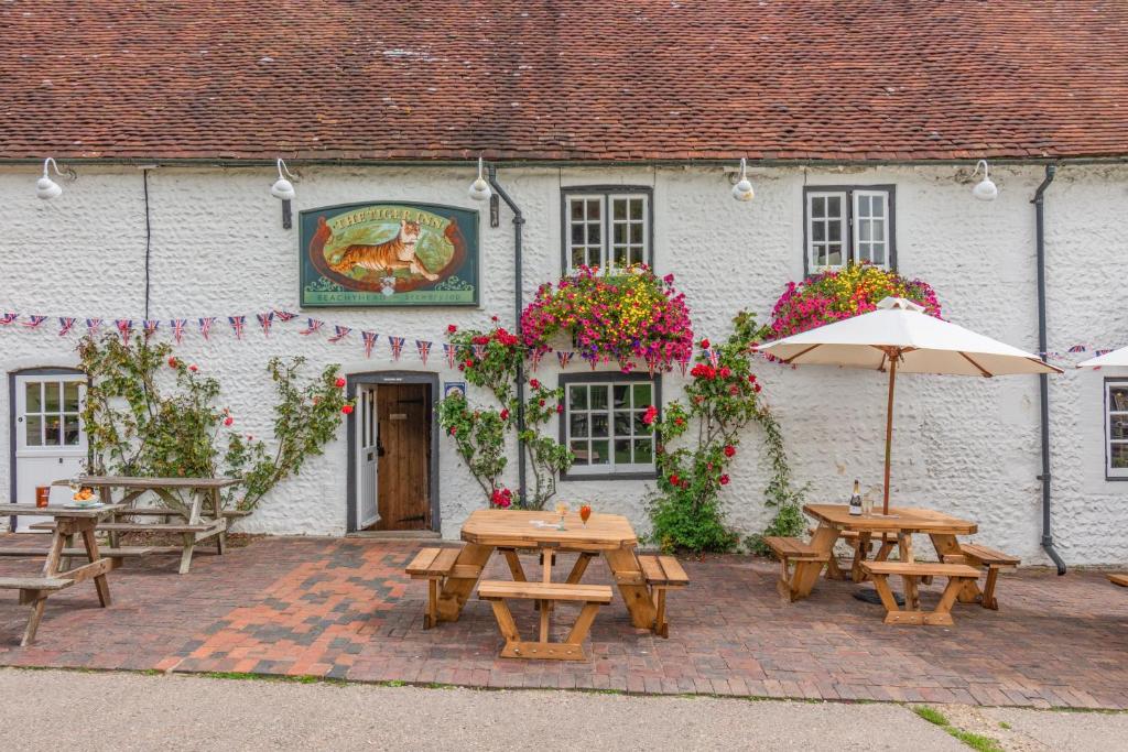 Tiger Inn _ Minnie photo