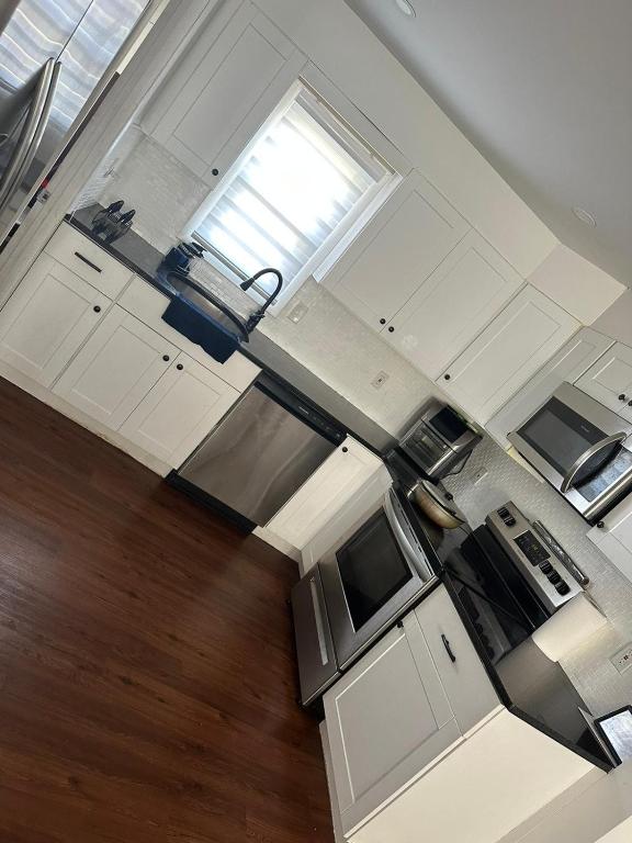 House for rent: vacation/fully furnished.