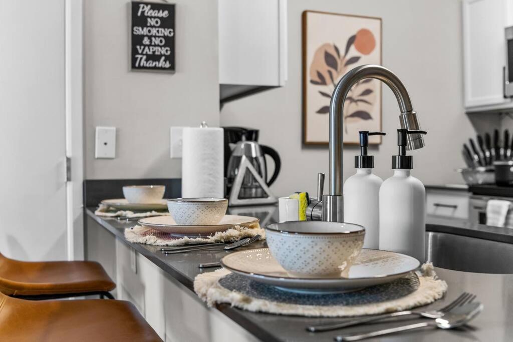 City View BOHO Apt Stocked w everything you need