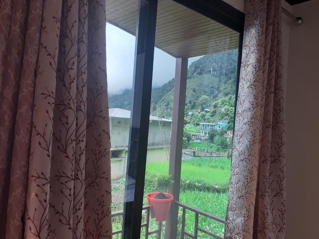 Lake Haven Resort, Sari, Chopta photo