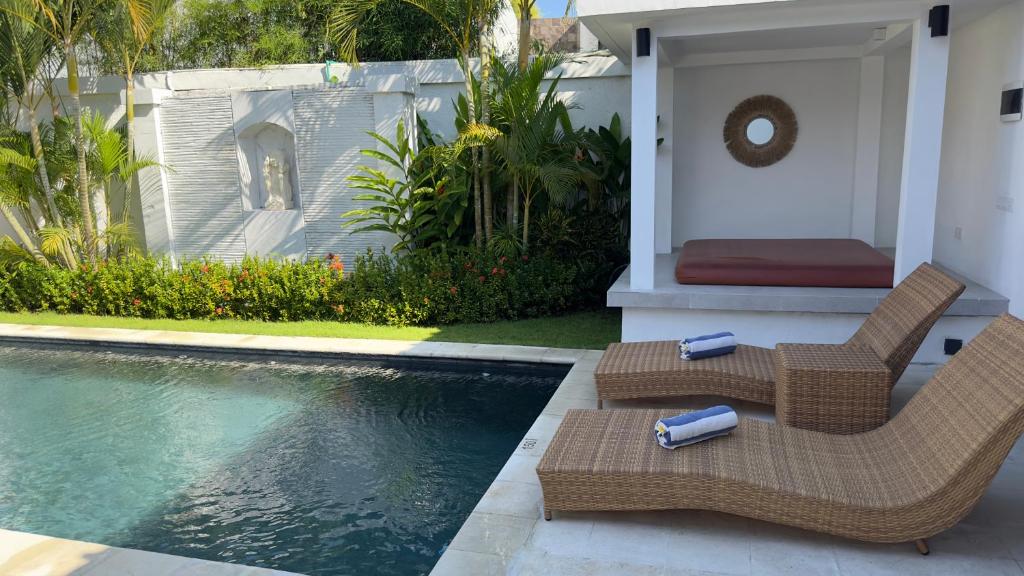 The Kons Villa Bali Seminyak photo