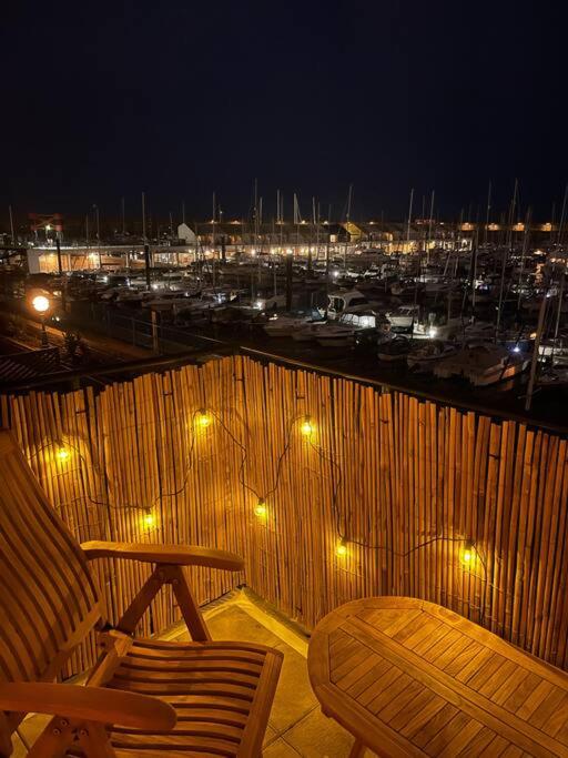 Modern Brighton Marina Flat with Harbour Views & Parking - photo 3
