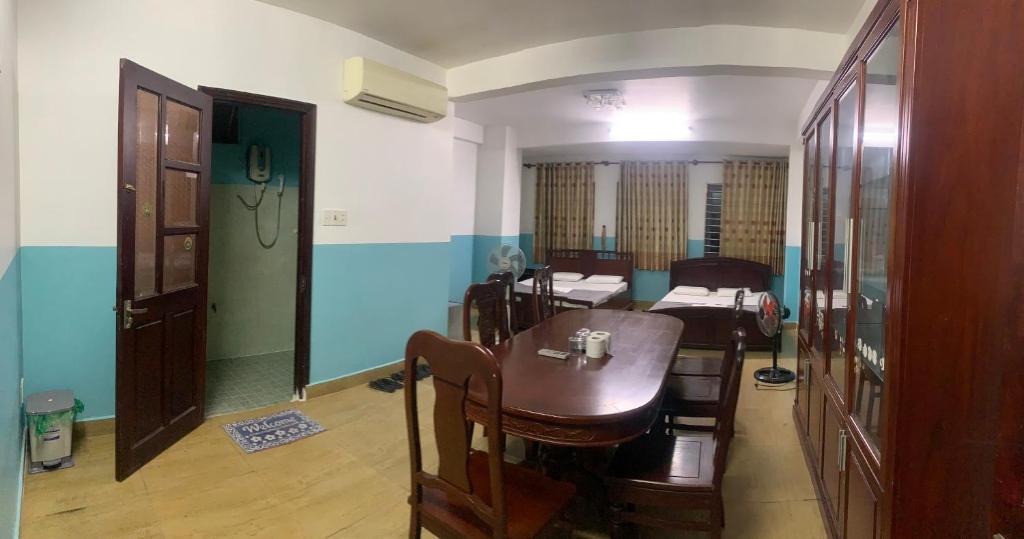 HUONG LAN HOTEL