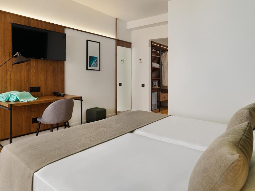 FERGUS Puerto de la Cruz — Hotel rooms in Puerto de la Cruz, Canary Islands