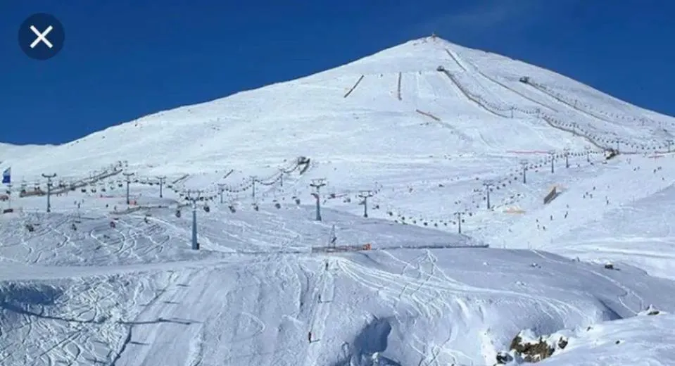 Departamento MBlanc, Ski El Colorado,, Salida a Canchas, Piscina，位于圣地亚哥的酒店