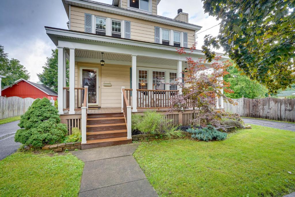 Utica Vacation Rental Gas Grill and Spacious Yard!