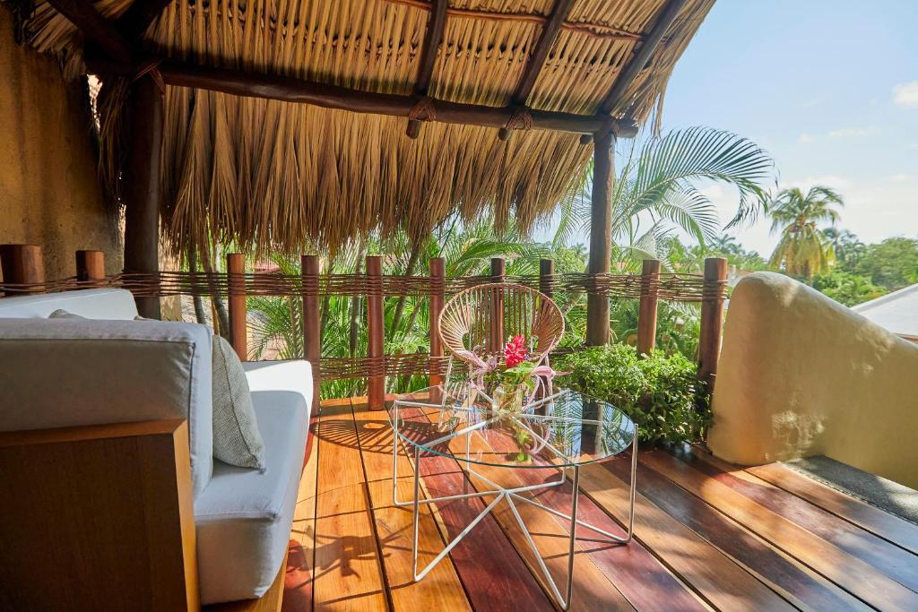 Facilities, La Villa Luz (solo adultos) in Zihuatanejo