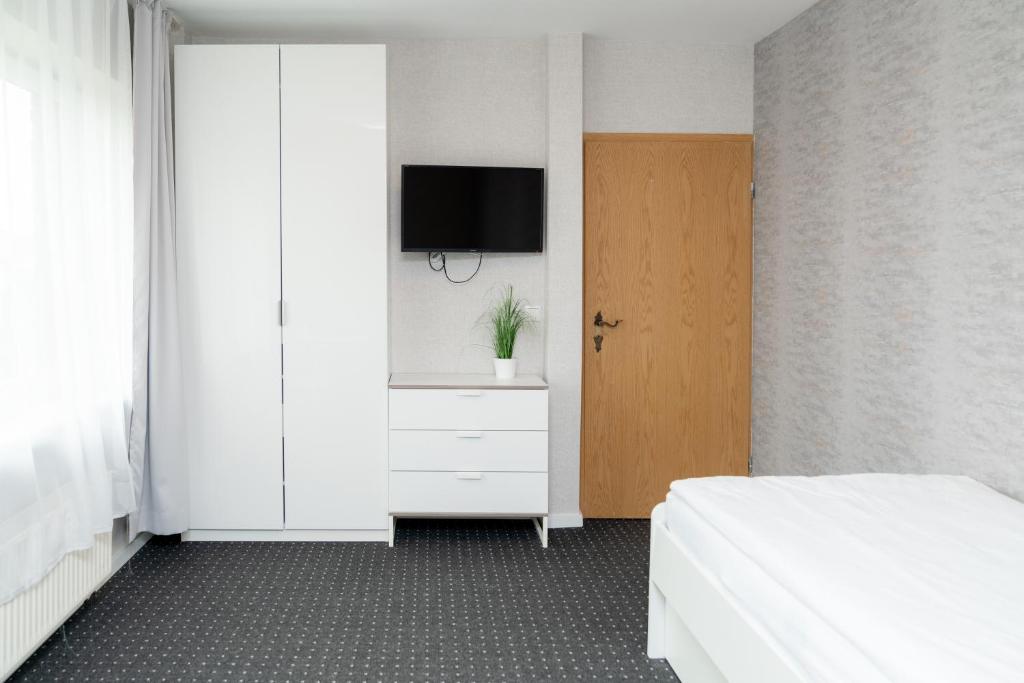 Hotel zum Hahn photo