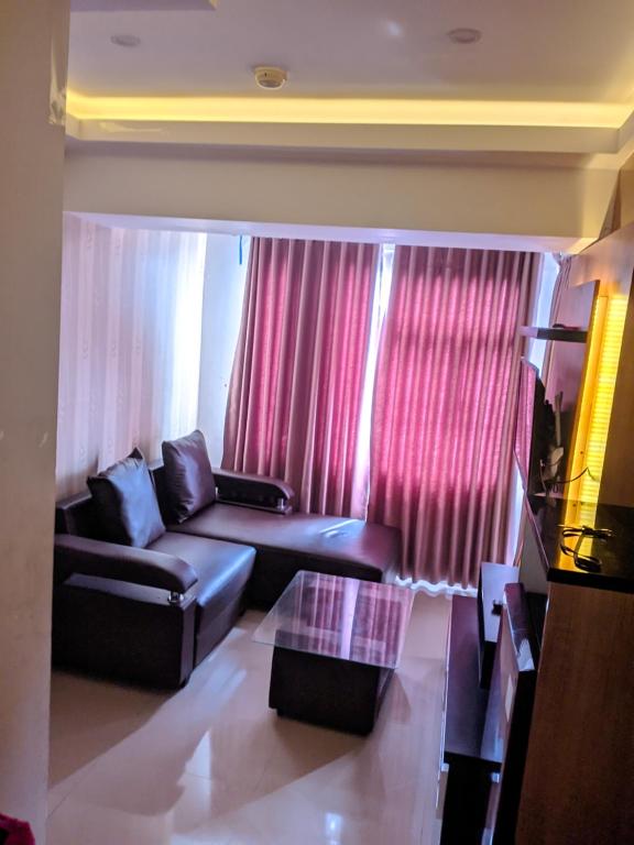 The Jarrdin Apartement by Apato