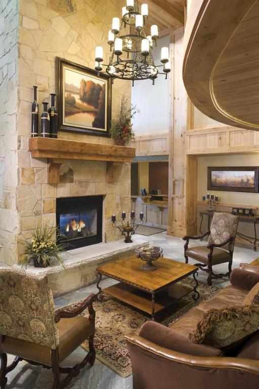 Silverado Lodge photo