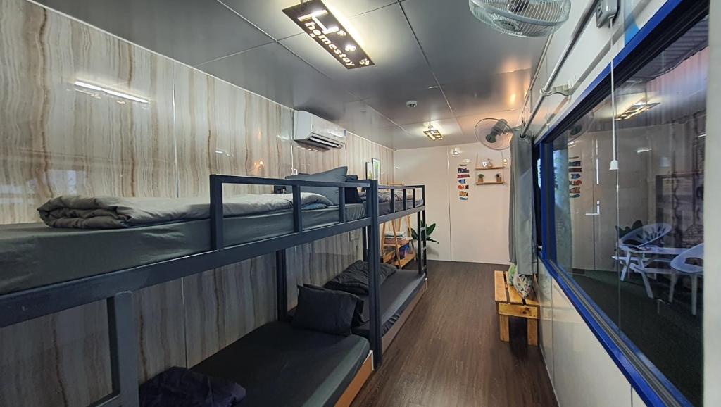 H-HOMESTAY CONTAINER LAGI BEACH