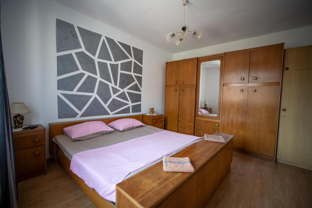 Ari City Center Apartment - 1