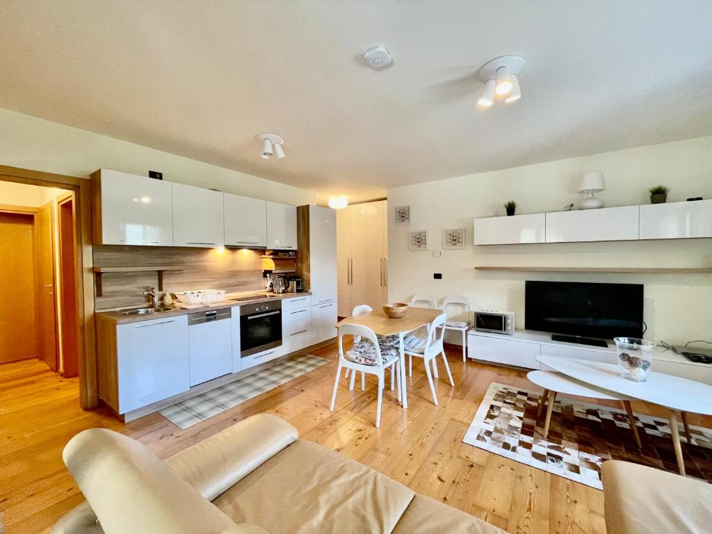 2 Bedroom Ski in Ski Out - 4