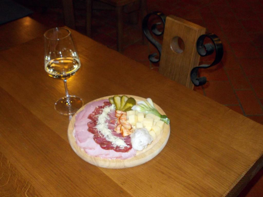 Apartmaji Svetinje photo