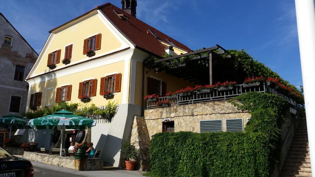 Apartmaji Svetinje — Hotel in Ivanjkovci