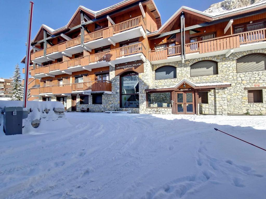 Studio avec mezzanine, balcon, parking proche pistes Val-d'Isère - FR-1-518-133 - 2
