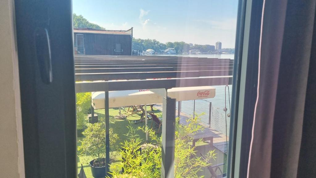 B&B Botel Charlie photo