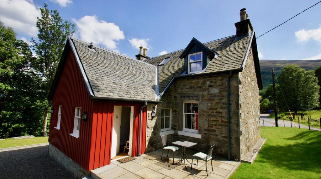 Edinample Lodge, Lochearnhead