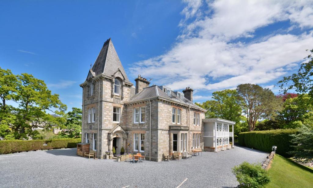 Knockendarroch Hotel — Hotel in Pitlochry