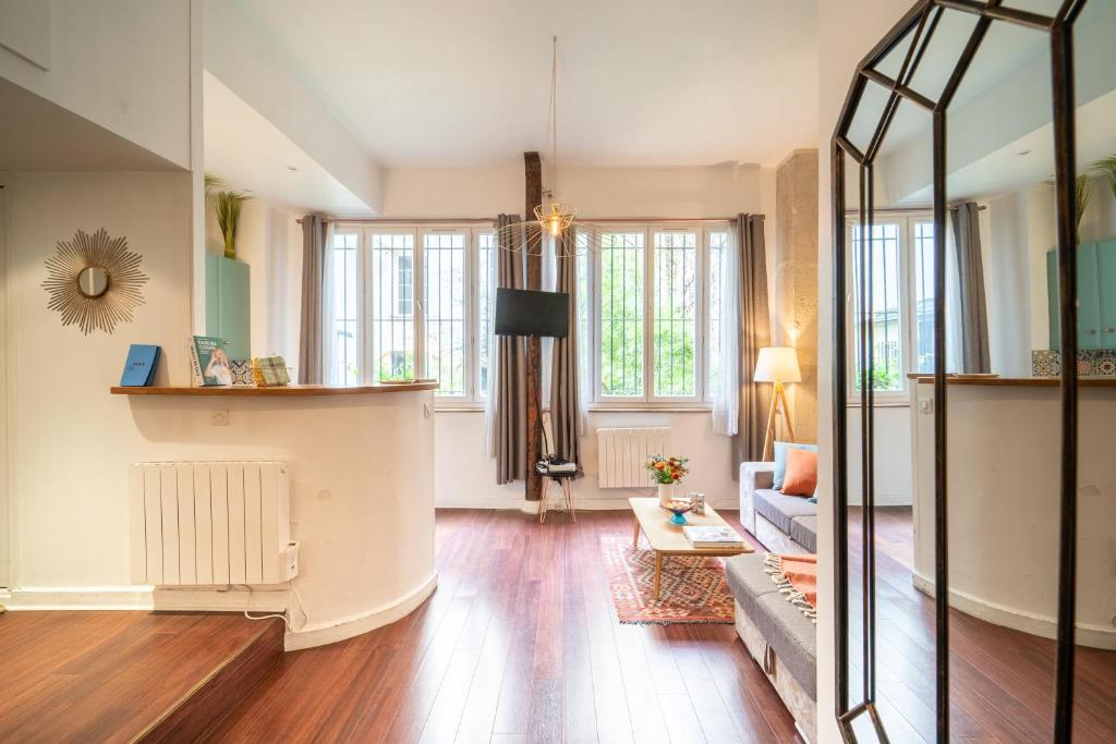 Charming Garden Apartment in Le Marais - 2