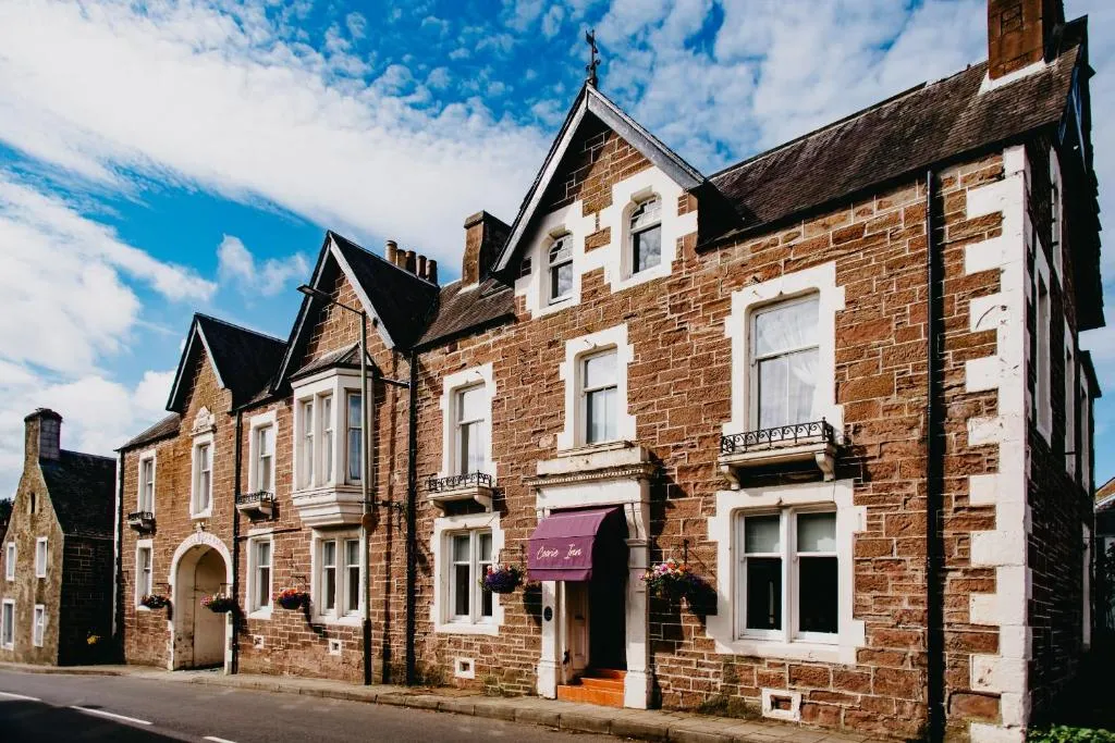 Coorie Inn Restaurant and Rooms, hotel v destinaci Crieff