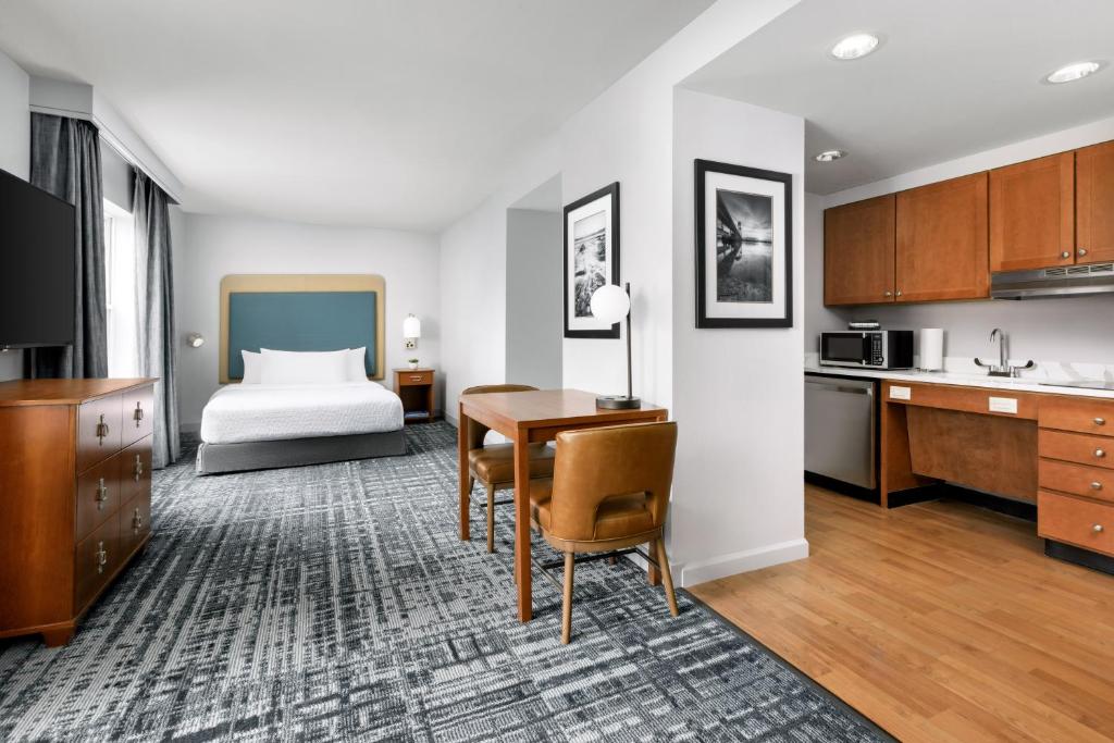Homewood Suites by Hilton Portsmouth photo