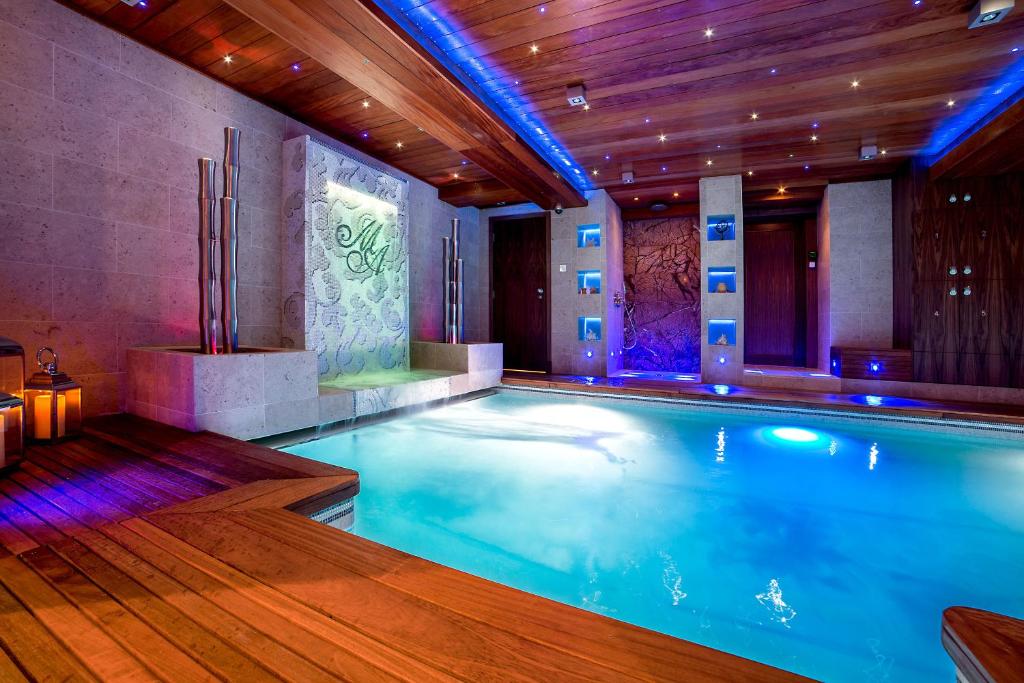 Mala Anglia Deluxe Rooms & SPA photo