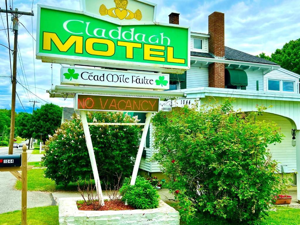 Claddagh Motel & Suites photo