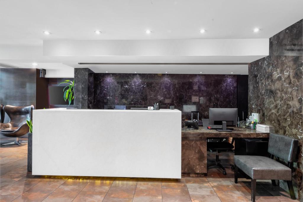 O Hotel by LuxUrban photo