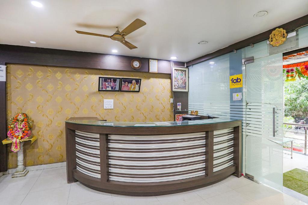 OYO Hotel Ashoka Palace photo