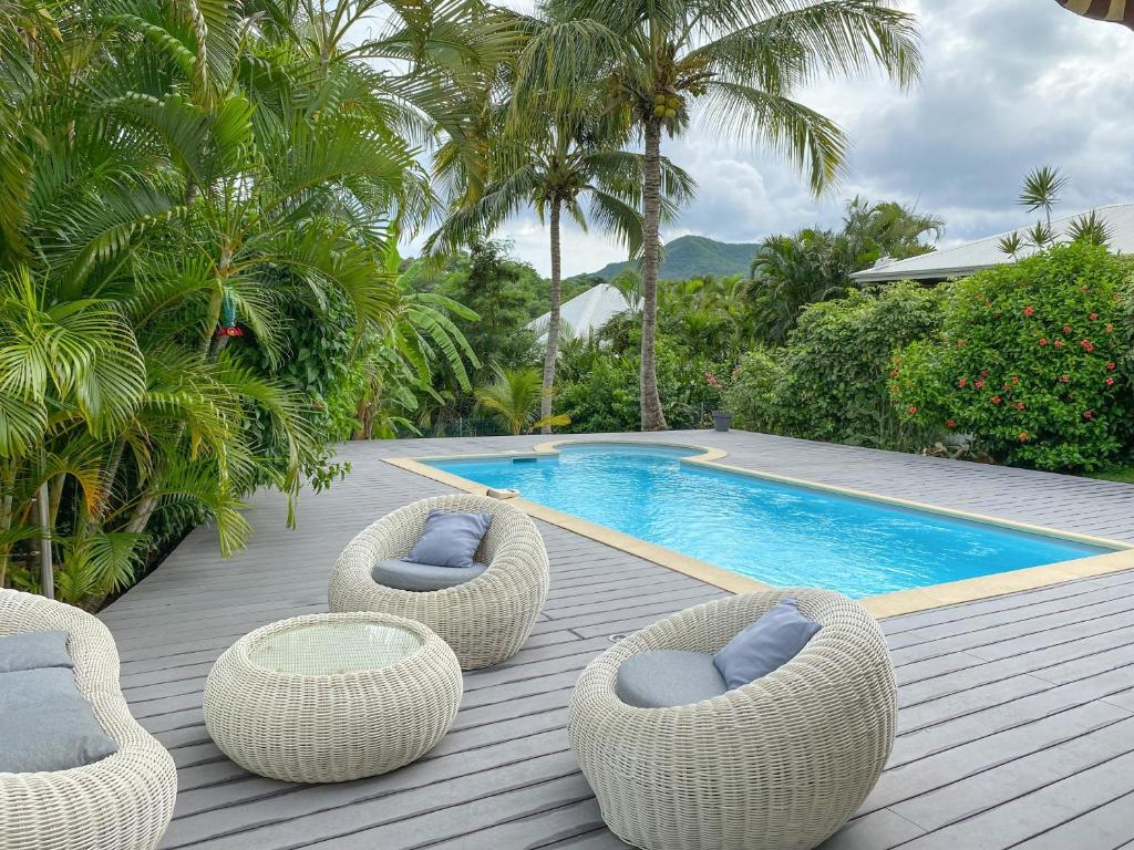 Ty Free Dom - Maison climatisée avec piscine chauffée, Le Diamant