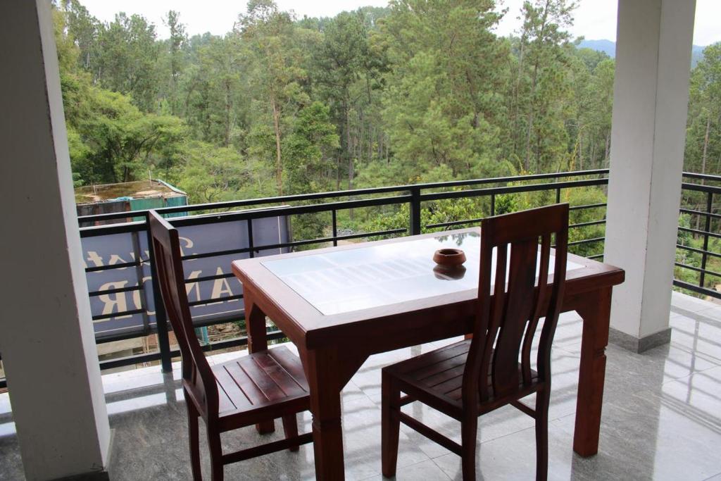 Rustle Hill Panorama Inn photo
