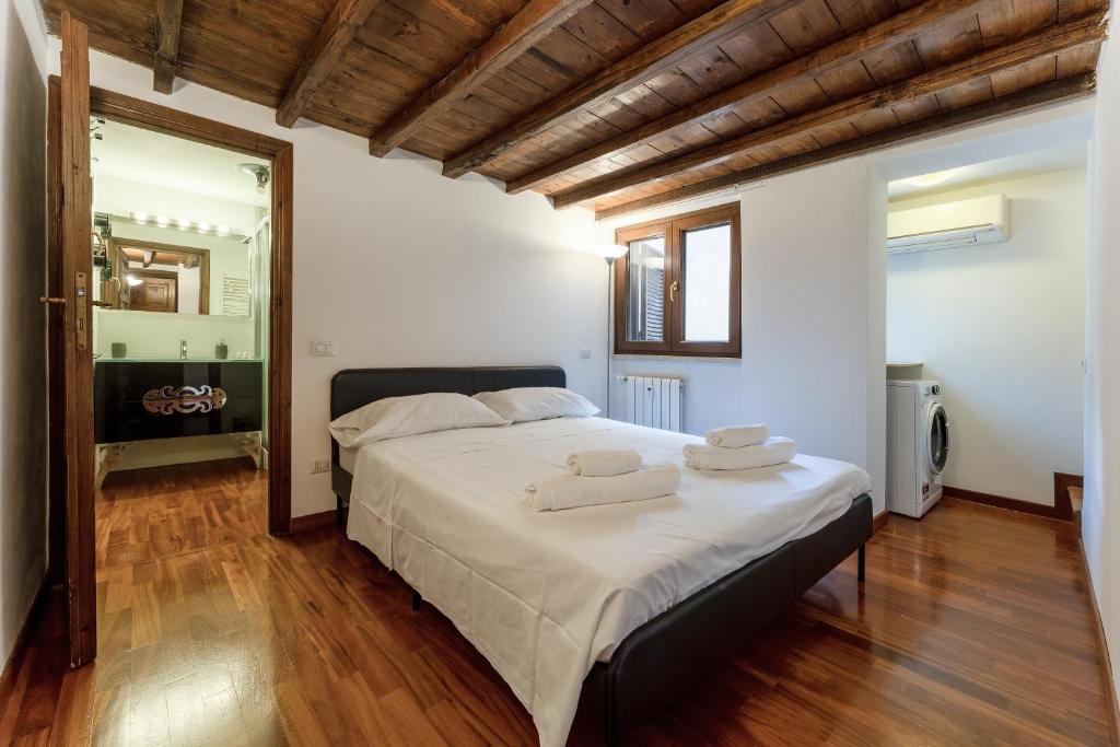 Ciambella Arch Apartment for 6 people @Largo Argentina - 2