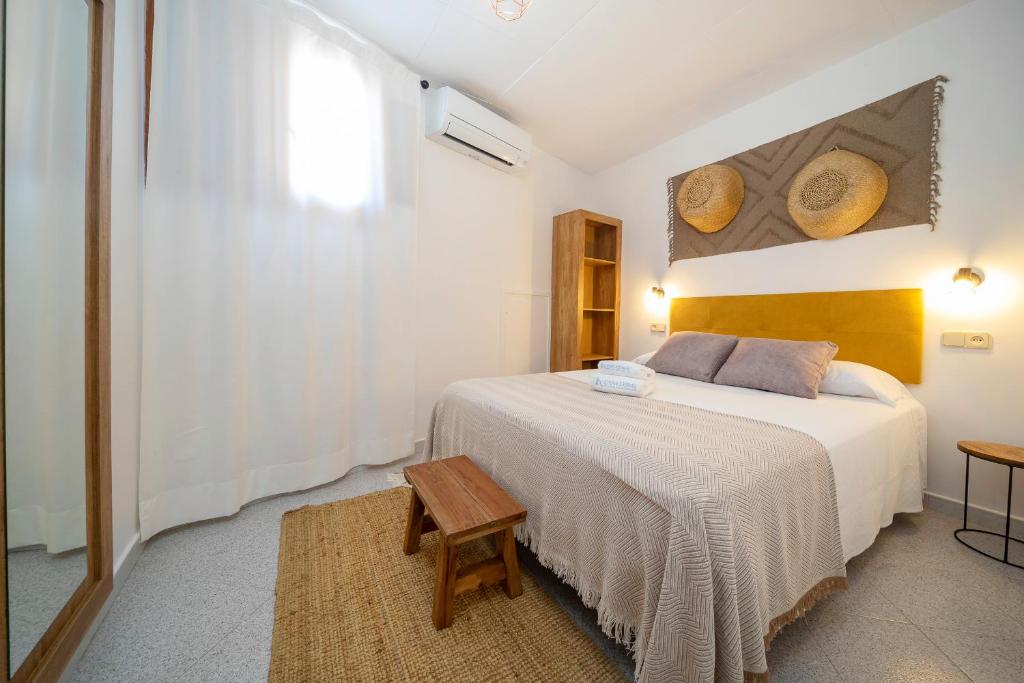 21 Sleeps Private Pool Villa & BBQ Near Barcelona 전경