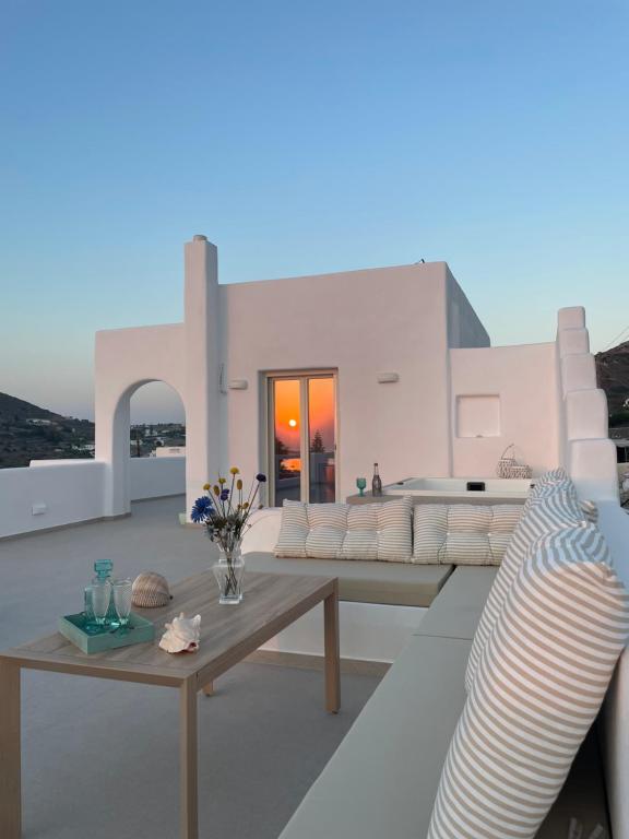 thErοs - Sunset view apartment, Parikia