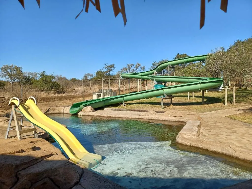 Umziki Chalets, hotel in Mkuze