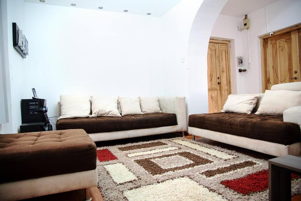 Spacious 3 Bedroom apartment Old Town - 2
