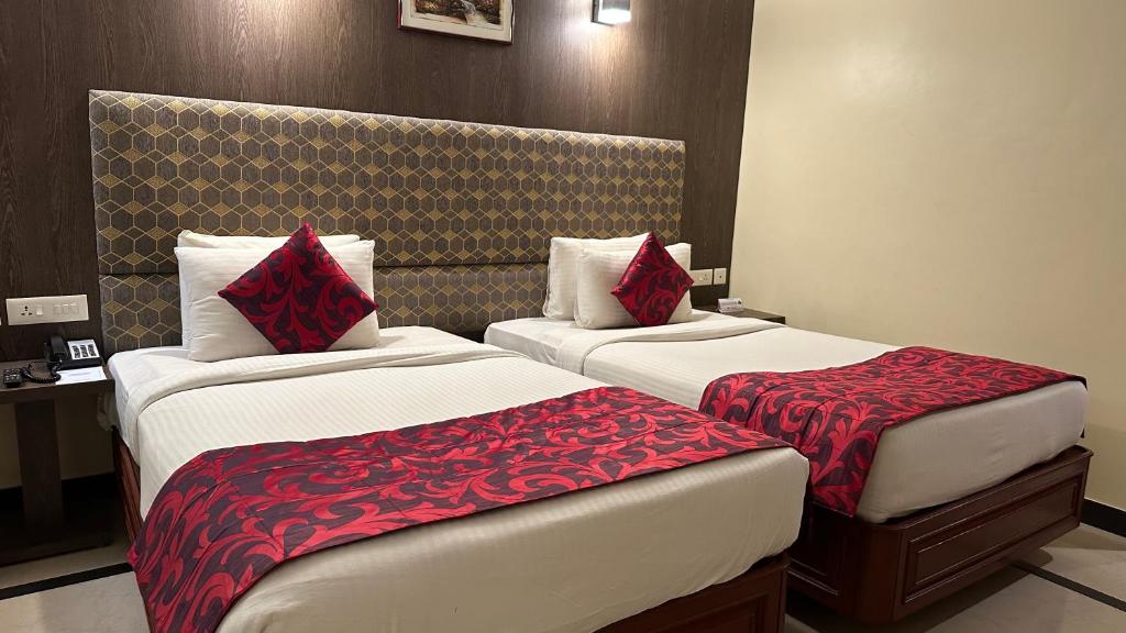 Guestroom, Annamalai International Hotel in Pondicherry