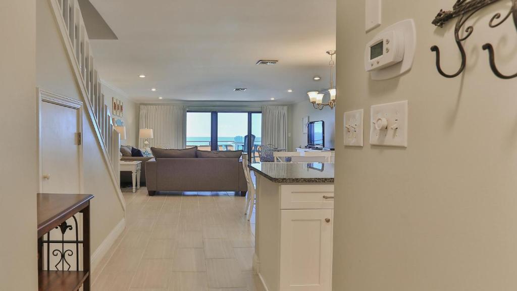 Aegean 305 - Breathtaking Views from this Aegean 3 Bedroom Beach Front Unit, Destin