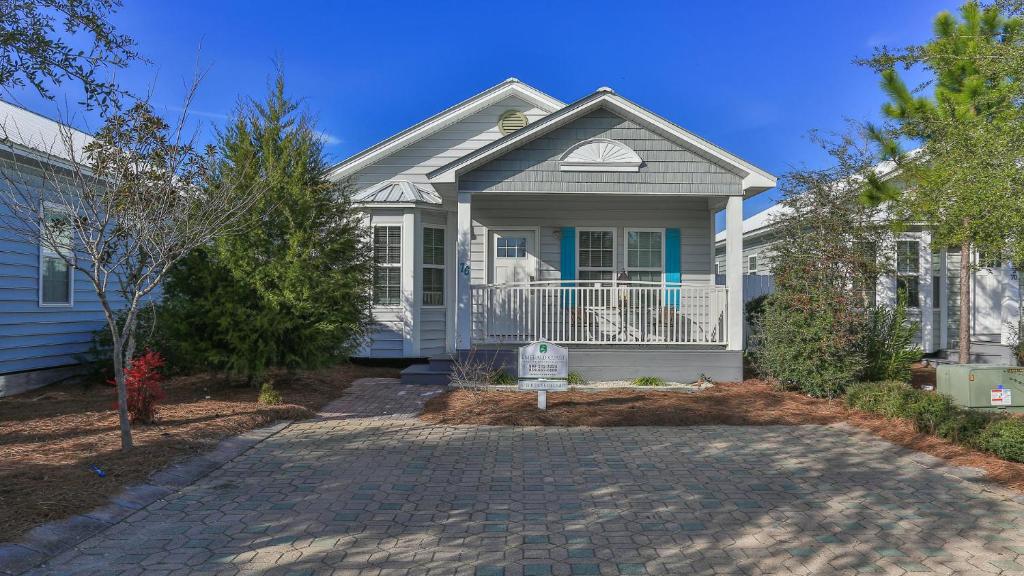 After Dune Delight - 3 blocks to the beach less than a mile to Seaside!, Santa Rosa Beach