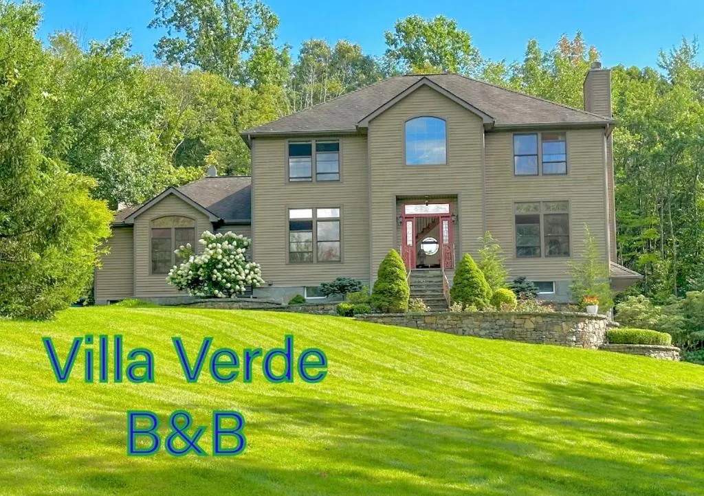 Villa Verde B&B, Greenwood Lake, NY, hotel in Monroe