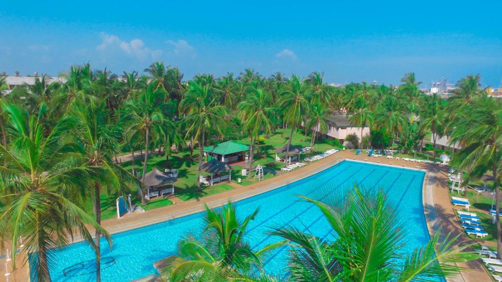 萨拉卡瓦酒店 (Hotel Sarakawa)