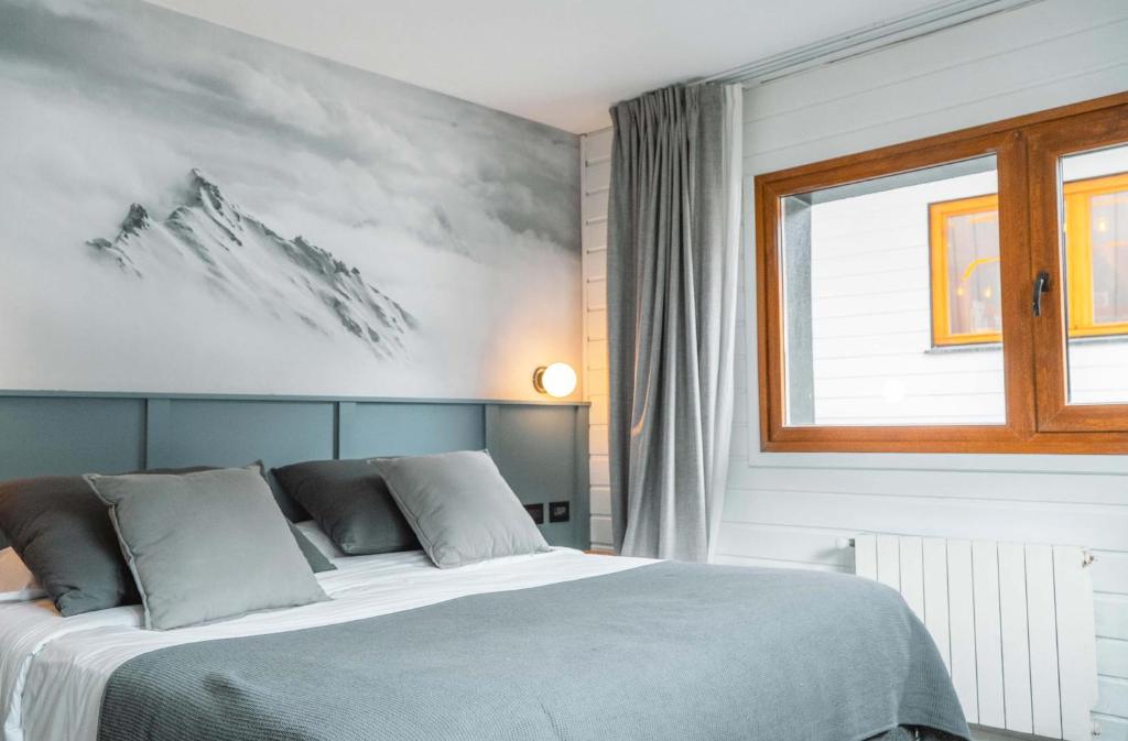 Double Room with Mountain View