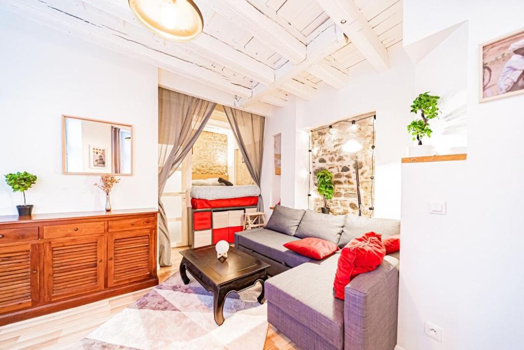 Le Petit St Paul Charming Studio T1 Bis in the heart of Old Lyon - 3