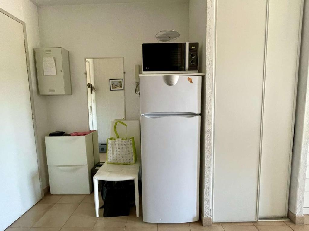 Appartement climatisé 2 pièces cabine, 4 couchages, proche plage et centre, Cavalaire-sur-Mer - FR-1-226B-171 - 4