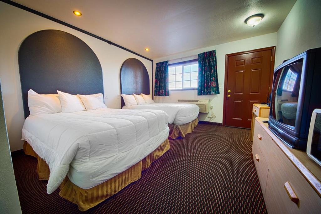 Budget Inn photo
