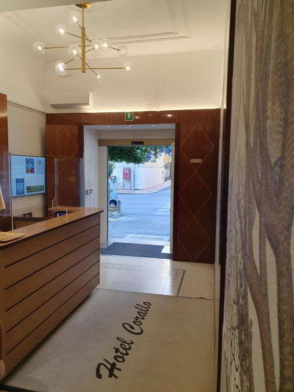 フロント・ロビー